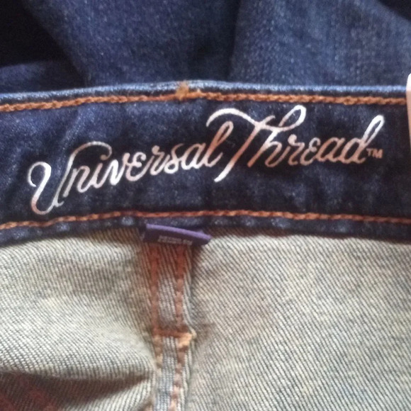 Universal thread jeans size 26R. (Box CD) - Picture 5 of 5